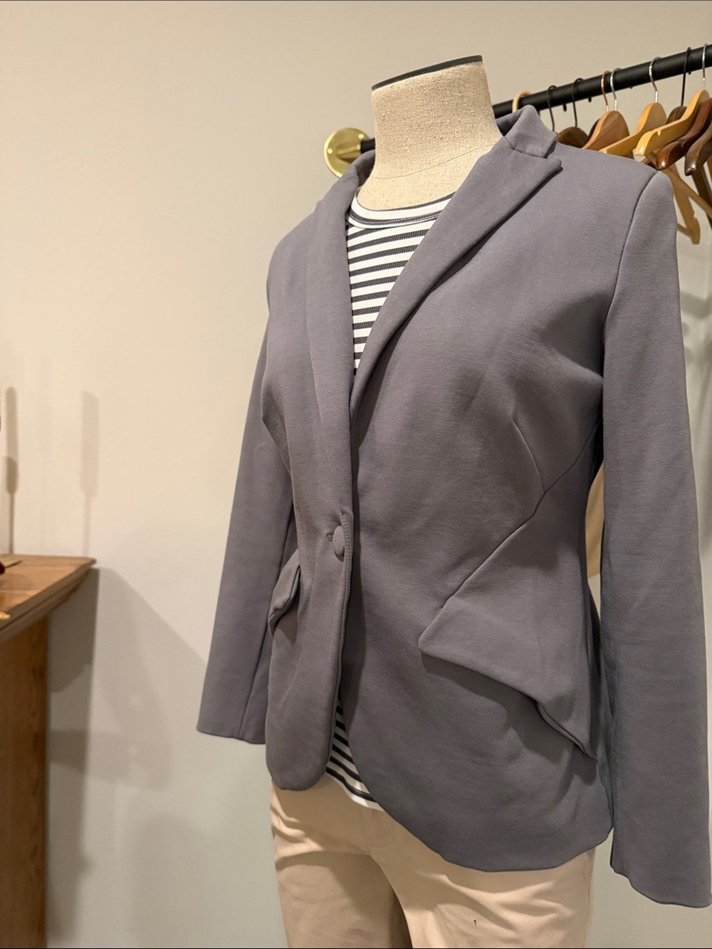 Elizabeth & Clarke Women's Tailored Gray Blazer Jacket size 6